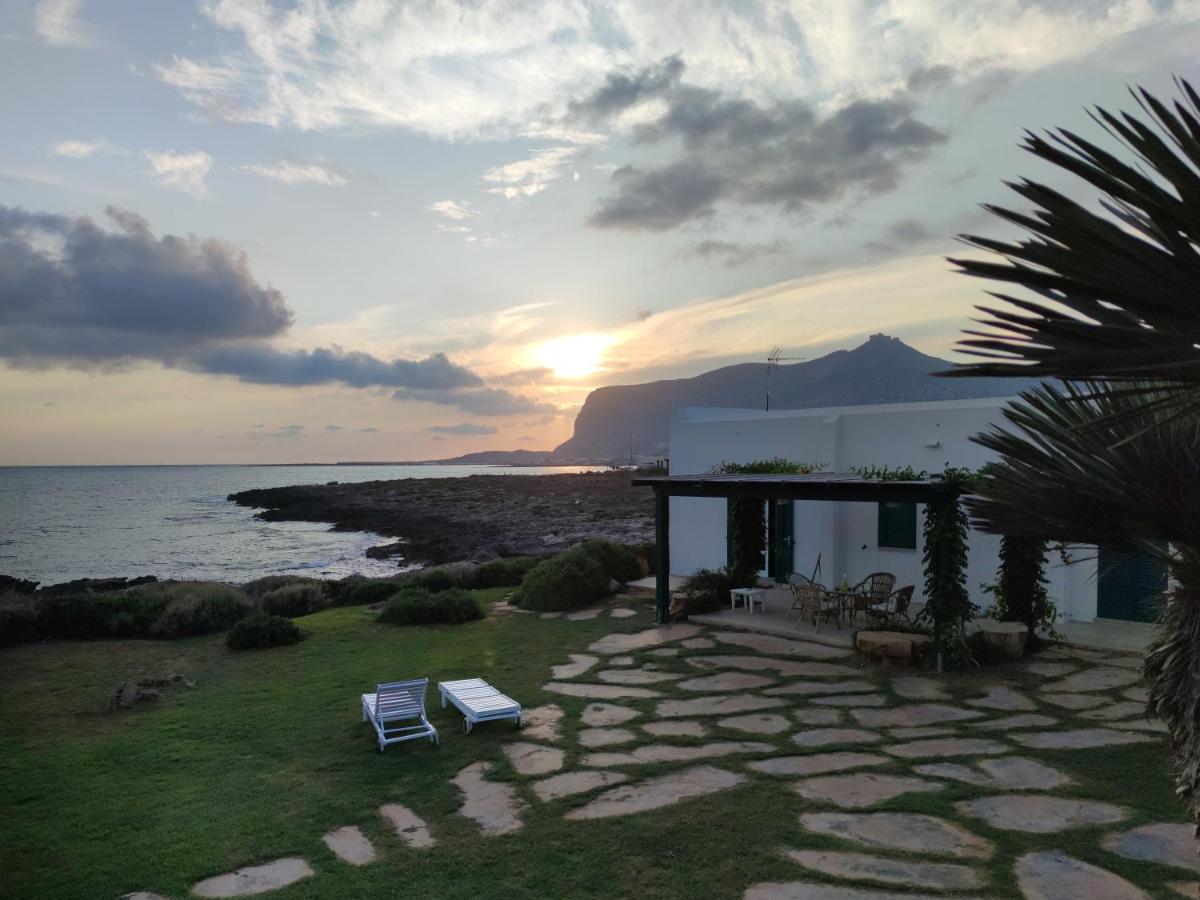 Finestra Sul Mare Aparthotel Ilha de Ilha de Favignana Exterior foto